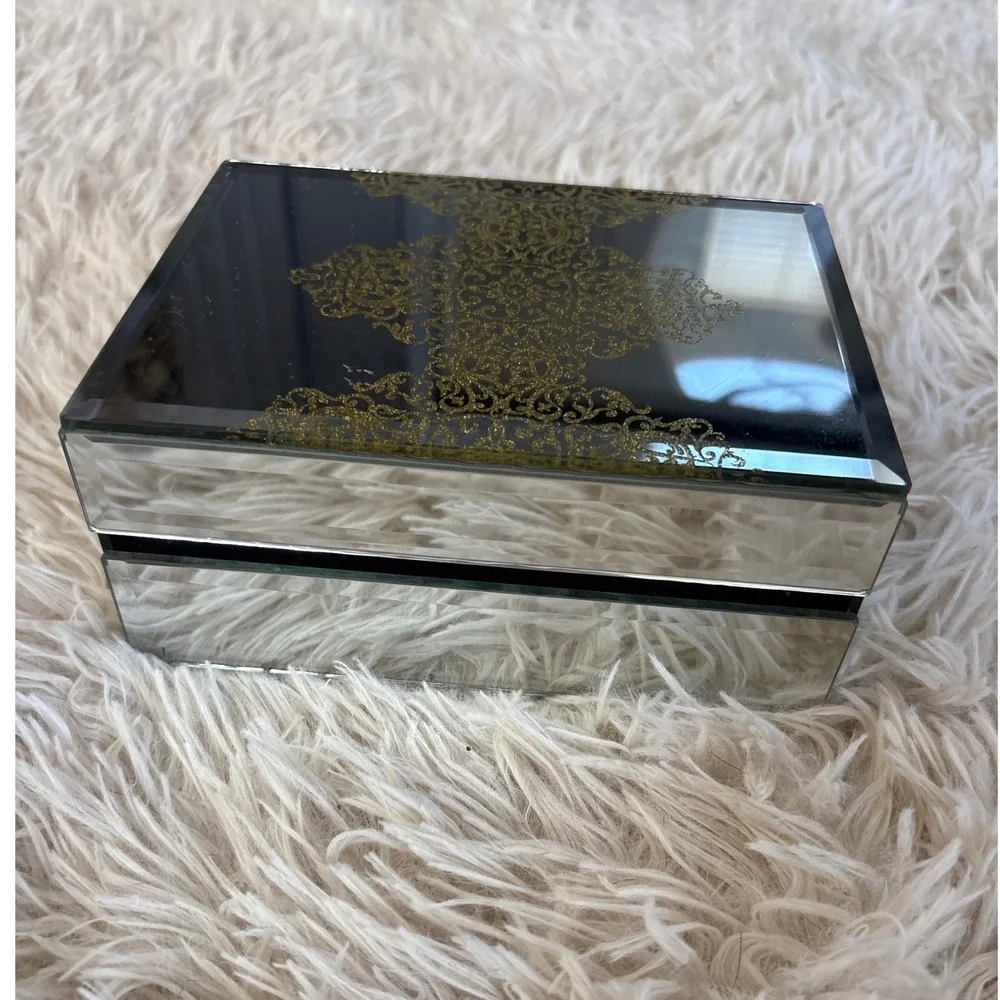 Tahari Beveled Mirrored Jewelry Box Decorative Trinket Gold Pattern‎